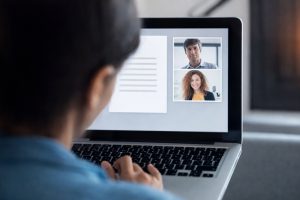 remote online notariztion on laptop